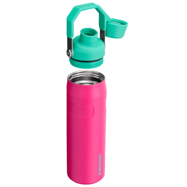 The IceFlow™ Aerolight Fast Flow Water Bottle