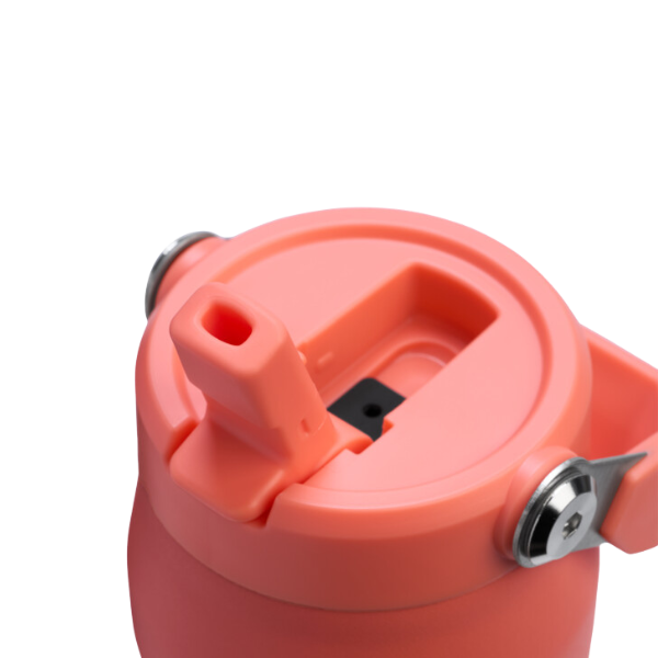 The IceFlow™ Aerolight Bottle with Flip Straw Lid